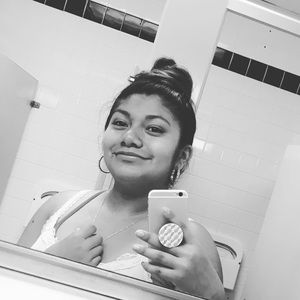 Meet your Posher, Dayanara